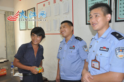 ���봫��ħ�ߺ��ڸ����ϡ����ߡ�25������ʤ¶���˾�Υ��Ц�ݡ�